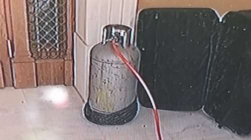 Ύποπτος εμπρηστικός μηχανισμός εντοπίστηκε έξω απο τη Μονή Πετράκη