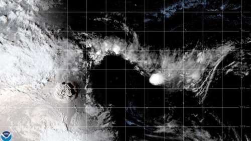 Έκρηξη ηφαιστείου στην Τόνγκα: Δύο πνιγμοί σε παραλία του Περού από τα τεράστια κύματα