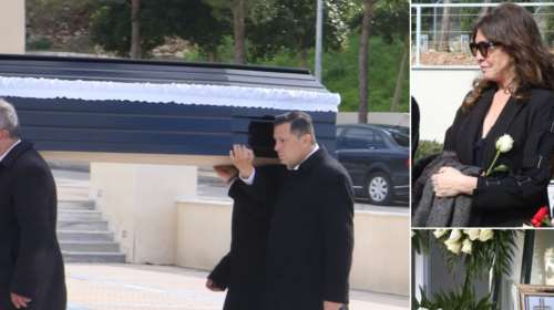 Συντετριμμένη η Βάνα Μπάρμπα στην κηδεία του Λάκη Ραπτάκη – Στο πλευρό της η 24χρονη κόρη της, Φαίδρα