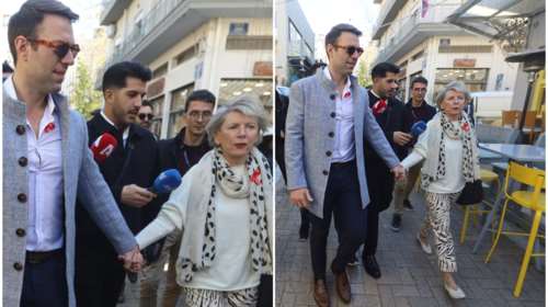 Κασσελάκης - Ακρίτα: Περπάτησαν πιασμένοι χέρι - χέρι στο κέντρο της Αθήνας - Η ανάρτηση όλο νόημα για τις αποχωρήσεις