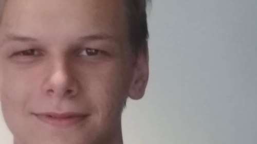 Η συγκλονιστική ιστορία του Δημήτρη από τη Ναύπακτο: Αρίστευσε στις πανελλήνιες έχοντας χάσει τους γονείς του από κορονοϊό