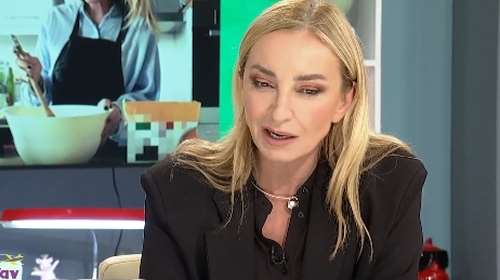 Ρούλα Ρέβη: Δεν έζησα παιδικά χρόνια - Ένα πρωί αποφάσισα να σταματήσω το σχολείο