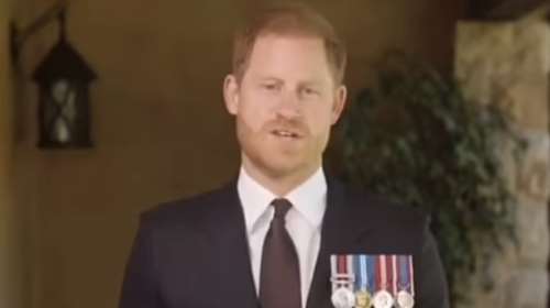 Ο Χάρι σνομπάρει τη βασιλική οικογένεια: &quot;Εξαφάνισε&quot; το μετάλλιο της στέψης του πατέρα του