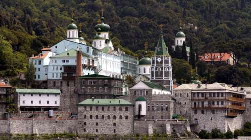 Ένταση στο Άγιο Όρος: Ο Ρώσος αντιπρόσωπος αρνήθηκε να μνημονεύσει τον Πατριάρχη Βαρθολομαίο