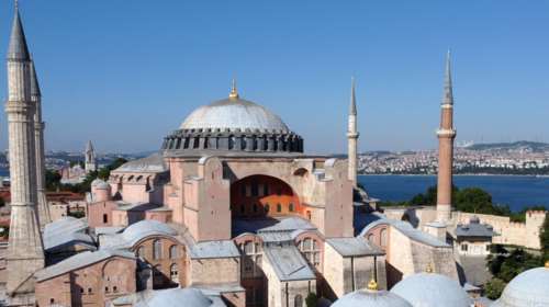 Προκλητικές εικόνες από την Αγία Σοφία: &quot;Αλλάχου Άκμπαρ&quot; φωνάζουν εκατοντάδες παιδιά [βίντεο]