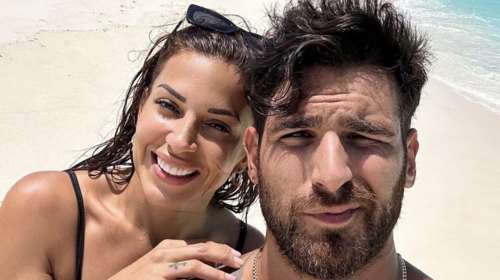 Η Ελένη Χατζίδου φωτογραφίζει την κόρη της με την πεθερά της στις διακοπές τους στις Μαλδίβες