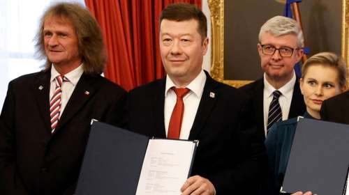 &quot;Οικογενειακές Ιστορίες&quot; στην Τσεχία: Νέος πρόεδρος της Βουλής ο νεοφασίστας Τόμιο Οκαμούρα - Απειλή τον αποκάλεσε ο βουλευτής αδελφός του