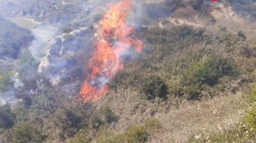 Κόρινθος: Μεγάλη πυρκαγιά στο Καλέντζι - Φωτιά και στην Αμαλιάδα