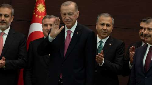 Πώς βλέπει η Αθήνα τη νέα κυβέρνηση Ερντογάν - Αφησε εκτός τους &quot;σκληρούς&quot; Ακάρ, Τσαβούσογλου, Σοϊλού