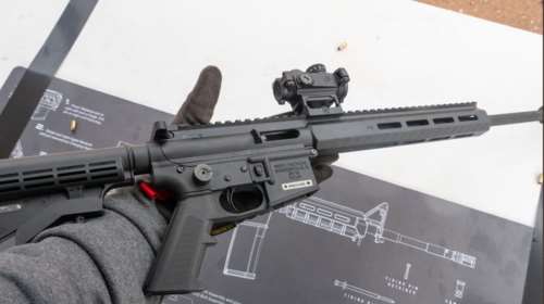 ΗΠΑ: Αδιανόητο - Έφτιαξαν ημιαυτόματο όπλο για... παιδιά