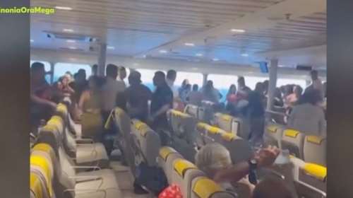 Βίντεο με το απίστευτο ξύλο σε πλοίο από Τήνο προς Ραφήνα - Όλα ξεκίνησαν από μία παρατήρηση για φασαρία σε παρέα Ρομά