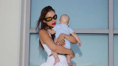 Ελένη Φουρέιρα: Σπάνια φωτογραφία με τον γιο της να παίζει με τα παιχνίδια του