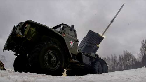 Πόλεμος στην Ουκρανία: Αλλεπάλληλες εκρήξεις στη ρωσική πόλη Μπέλγκοροντ [βίντεο]