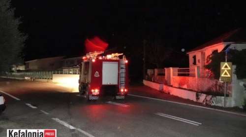 Τραγωδία στην Κεφαλονιά: Προσπάθησαν να αποφύγουν κλαδιά και έπεσαν με το φορτηγό σε γκρεμό [εικόνες]