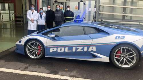 Ιταλία: Αστυνομικοί διέσχισαν τη χώρα με Λαμποργκίνι για να παραδώσουν δύο νεφρά για μεταμόσχευση