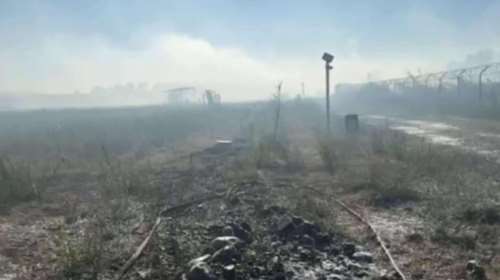 Φωτιά στην Καλαμάτα: Επικίνδυνες διαστάσεις πήρε πυρκαγιά στη βόρεια πύλη του αεροδρομίου