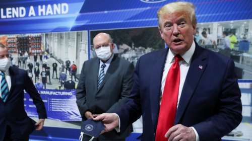 Οι 13 ανεκδιήγητες δηλώσεις Τραμπ για τον κορονοϊό και τις μάσκες που θα έχει μετανιώσει