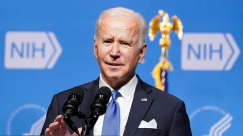 ΗΠΑ: Ταξιδιωτικούς περιορισμούς και δωρέαν τεστ για το σπίτι ανακοίνωσε ο Τζο Μπάιντεν