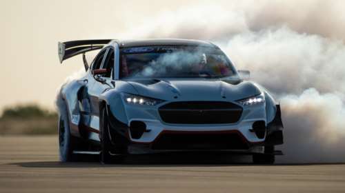 H νέα Mustang Mach-E γίνεται περιπολικό για τις αστυνομικές αρχές του Ηνωμένου Βασιλείου