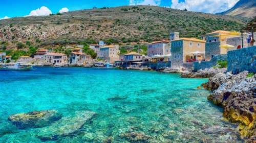 Όπου φύγει φύγει για το 3ήμερο του Αγίου Πνεύματος: Την τιμητική τους Κυκλάδες, Αργοσαρωνικός, Πελοπόννησος