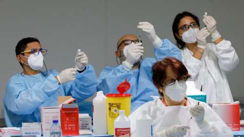 Εμβόλιο Pfizer: Η Κομισιόν εξασφάλισε επιπλέον 4 εκατ. δόσεις για τον Μάρτιο - Τι δήλωσε η Φον ντερ Λάιεν