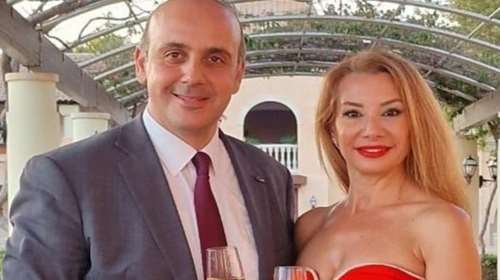 Σάλος με τον δήμαρχο Πάφου: Καταζητούμενη influencer τον κατηγορεί ότι ξυλοκόπησε τη σύζυγό του - Το διαψεύδει η ίδια