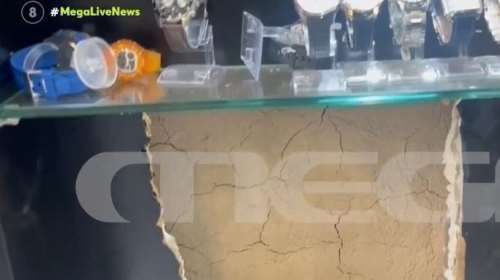 Ομόνοια: Ριφιφί με λεία 50.000 ευρώ σε κοσμηματοπωλείο - Εισβολή από τρύπα στη μεσοτοιχία [Βίντεο]