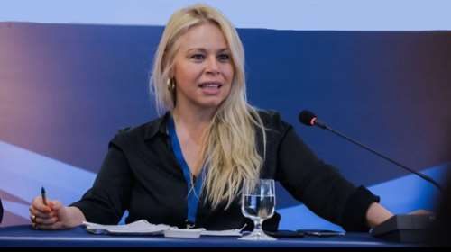 Η Λίνα Παπαδάκη &quot;μετακομίζει&quot; στον ΣΚΑΙ, στο πλευρό του Κωνσταντίνου Ζούλα - Η θέση που παίρνει η γνωστή δημοσιογράφος