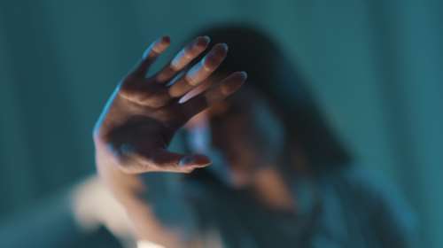 Κορωπί: &quot;Ο μπαμπάς χτύπησε τη μαμά&quot; - Σοκάρει η μαρτυρία του 4χρονου - Διασωληνωμένη η μητέρα του