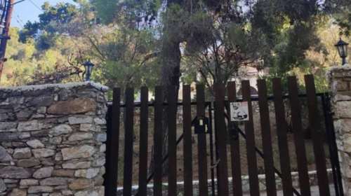 Αυτοκτονία στη Σκιάθο: Τι έλεγε στο σημείωμα που άφησε ο 55χρονος επιχειρηματίας που κρεμάστηκε από δέντρο