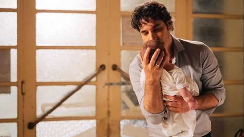 Maestro: Ο Χριστόφορος Παπακαλιάτης... μπαμπάς - Οι πρώτες φωτογραφίες από τα γυρίσματα του 2ου κύκλου