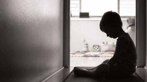 Τέσσερις υποθέσεις βιασμού παιδιών κάθε μήνα - Ο ειδικός χώρος στη ΓΑΔΑ για τις ανατριχιαστικές ιστορίες