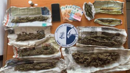 Καλαμάτα: Έκρυβε τα ναρκωτικά σε... κοτέτσι και τα βρήκε ο σκύλος της αστυνομίας