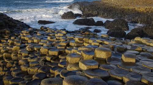 Μυστηριώδη &quot;εξωγήινα&quot; εξαγωνικά διαμάντια βρέθηκαν σε μετεωρίτες στη Γη