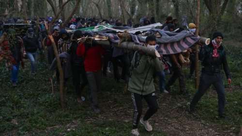 Νέα επεισόδια στον Έβρο - Μετανάστες προσπάθησαν να ρίξουν τον φράχτη [Βίντεο]