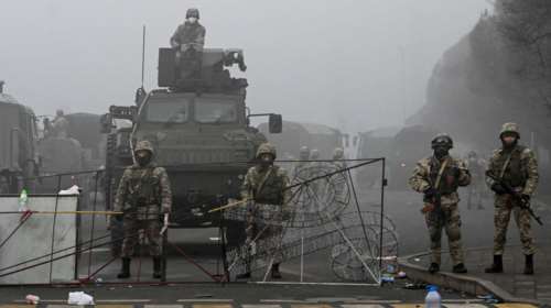 Πρόεδρος του Καζακστάν: &quot;Να πυροβολείτε χωρίς προειδοποίηση&quot; λέει στους άνδρες των σωμάτων ασφαλείας