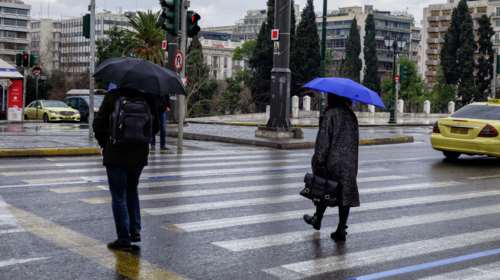 Καιρός: O &quot;Ωμέγα εμποδιστής&quot; προ των πυλών - Φέρνει κρύο, χιόνια και κακοκαιρία από την Τρίτη