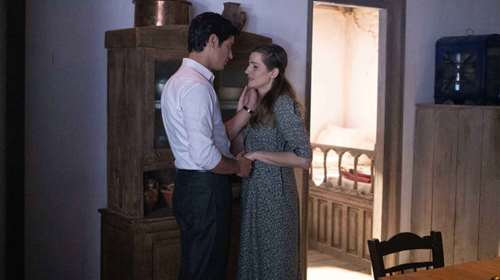 Αγριες Μέλισσες: Ο βίαιος ξυλοδαρμός, ο εκβιασμός και ο μεγάλος έρωτας που επιτέλους εκδηλώνεται