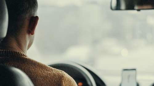 Καταγγελία σοκ στη Θεσσαλονίκη: Παρέσυρε με το αυτοκίνητο την πρώην σύζυγό του, την έπιασε από το λαιμό και την απείλησε