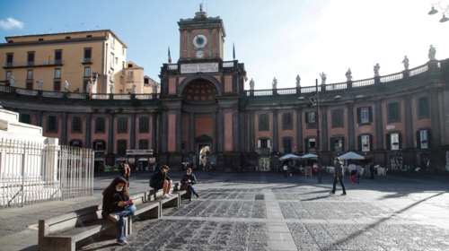 Ιταλία: Νέα μέτρα ανακοινώνει απόψε ο Κόντε - Νέο ρεκόρ με 11.705 κρούσματα