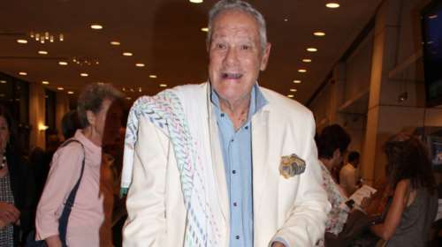 Πέθανε ο σπουδαίος σχεδιαστής Ντίμης Κρίτσας - Έντυσε τις μεγαλύτερες πρωταγωνίστριες του θεάτρου και του κινηματογράφου