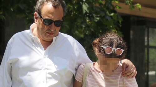 Χρήστος Χωμενίδης: Η σπάνια εμφάνιση με την κόρη του Νίκη Χωμενίδη και τη σύντροφό του Γωγώ Μπρέμπου