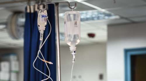 Το άγνωστο δράμα της 16χρονης που νοσηλεύεται στη ΜΕΘ μετά το κοκτέιλ ναρκωτικών - Είχαν προσπαθήσει να τη βλάψουν ξανά