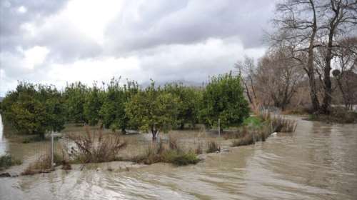 Αγρίνιο: Εκκενώθηκε προληπτικά οικισμός λόγω της ανόδου της στάθμης του νερού στη λίμνη Λυσιμαχεία