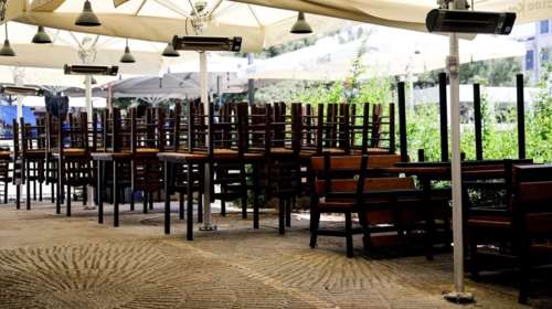 Γιατί ο Μητσοτάκης έκλεισε την εστίαση - Το δραματικό μήνυμα: &quot;Η χώρα δεν αντέχει γενικό lockdown&quot;