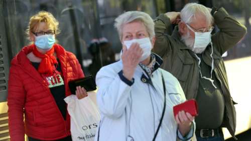 Καθηγητής Δημόπουλος: Απαραίτητη η πάνινη μάσκα όταν είμαστε ανάμεσα σε πολύ κόσμο