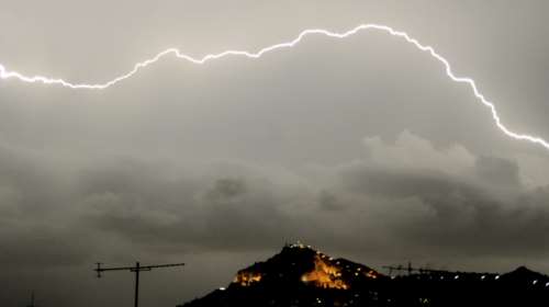 Καιρός: Επικαιροποίηση του Έκτακτου Δελτίου Επιδείνωσης - Ισχυρές βροχές και καταιγίδες στην Αττική
