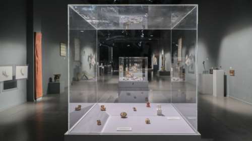 Ιδρυμα Μείζονος Ελληνισμού: Εικονική περιήγηση στην έκθεση &quot;ΔΙΑΧΡΟΝΙΕΣ&quot;