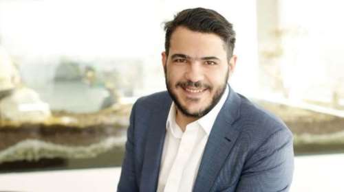 O γιος του Ροβέρτου Σπυρόπουλου εξυμνεί την κυβέρνηση Μητσοτάκη - Αφού αποχώρησε από το ΠΑΣΟΚ