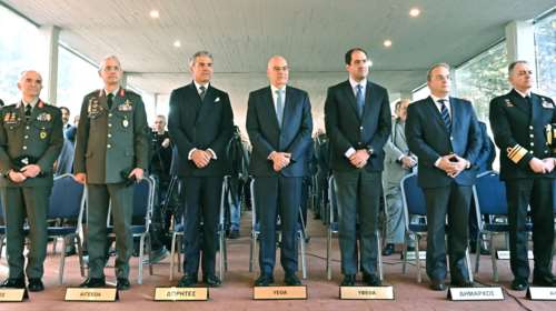 Ένοπλες Δυνάμεις: Αυτές είναι οι έκτακτες κρίσεις που ζήτησε ο Δένδιας - &quot;Δεν γίνεται να έχουμε περισσότερους ανώτατους αξιωματικούς από τις ΗΠΑ&quot;